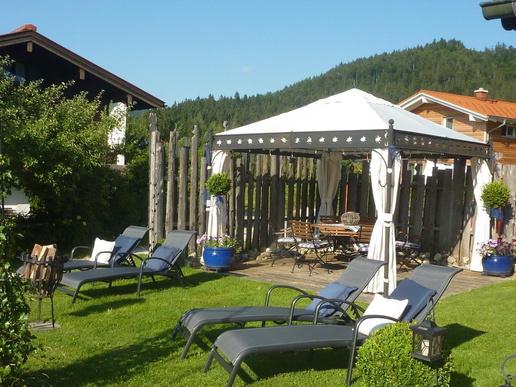 Gaestehaus Schoenfeld Райт им Винкл Екстериор снимка