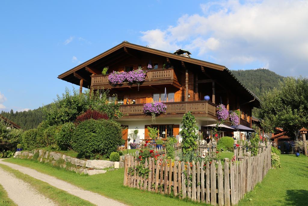 Gaestehaus Schoenfeld Райт им Винкл Екстериор снимка
